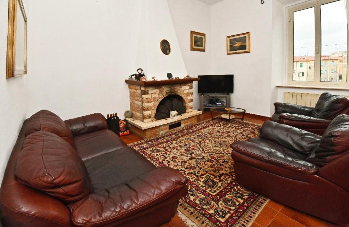 Borgo 98 Guest House Matrimoniale Con Bagno Privato Ливорно Екстериор снимка